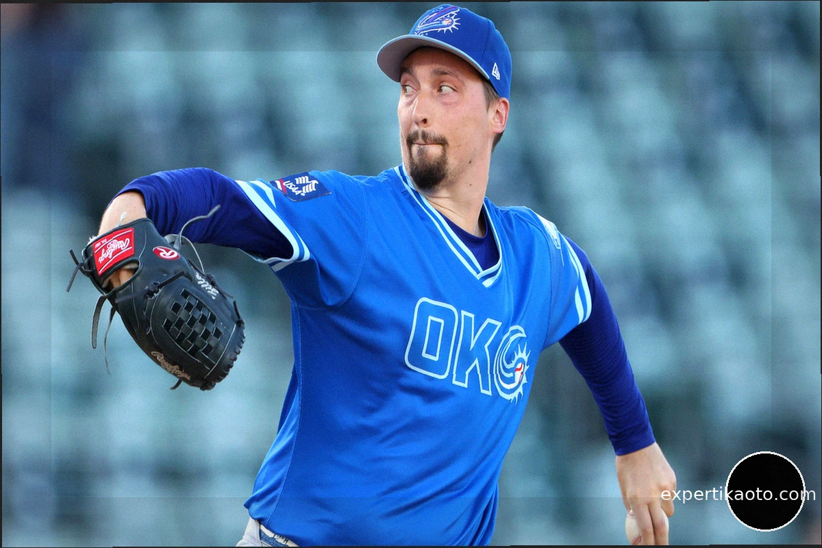 Последние новости о травме Блейка Снелла: сроки возвращения звезды Dodgers с проблемой локтя