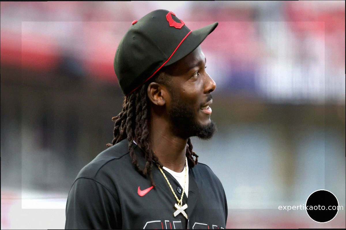 Красные носки: слухи о приобретении Элли Де Ла Круса перед дедлайном MLB