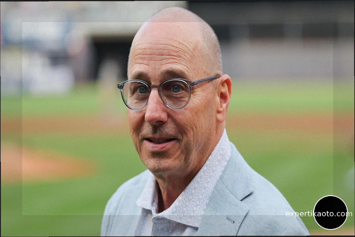 Что Брайан Кэшман сказал о Тарике Скобале, Адли Ратчмане и дедлайне MLB для Янкиз